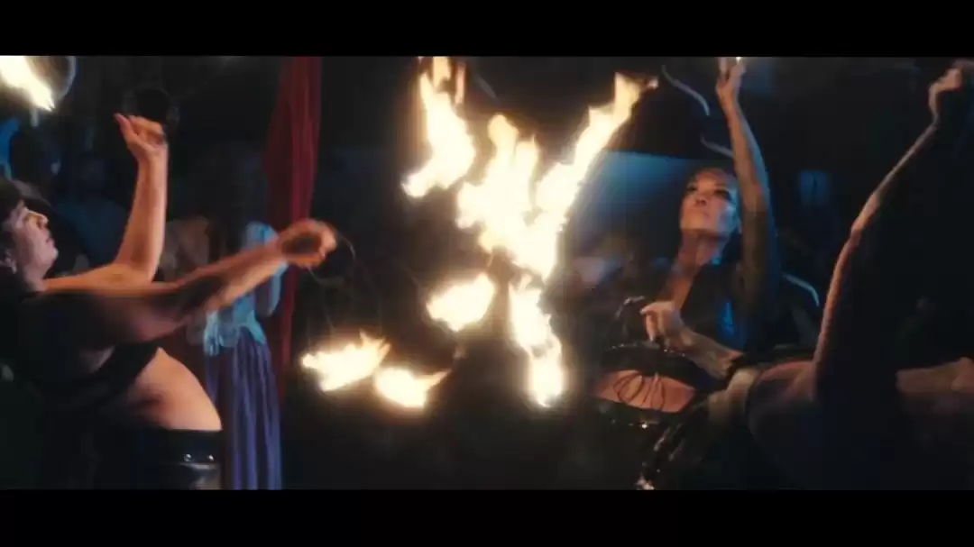 恐怖片《白雪公主之死》全新预告 公主浑身是血!