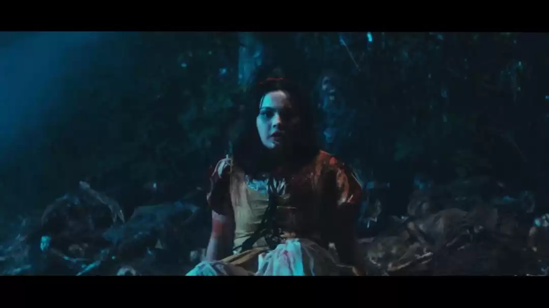 恐怖片《白雪公主之死》全新预告 公主浑身是血!