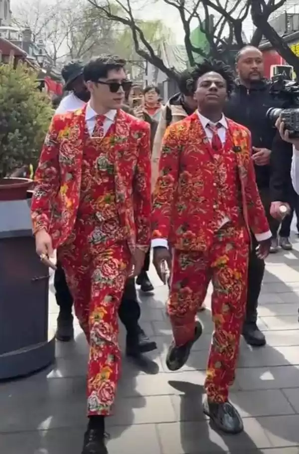 网红李美越被官方打码:给甲亢哥当翻译引争议 10天掉粉40万