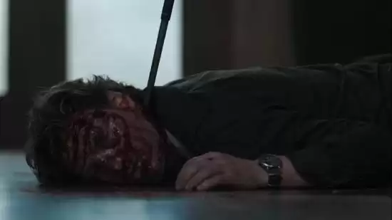 《最后生还者》真人剧第二季乔尔依旧逃不过被爆头的命运