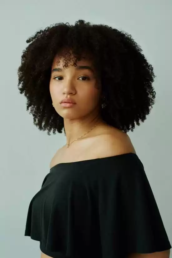 《狂赌之渊》Netflix美剧版中文预告公开 这女主给几分?