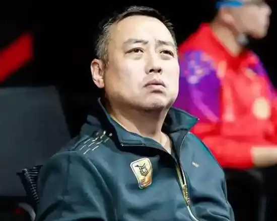 刘国梁辞任发言10分钟多次哽咽 乒乓球是事业更是融入血脉的信仰