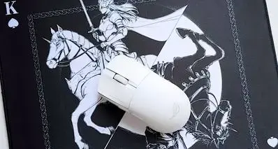 鼠标界鼎力久已，罗技自折一足！另外两家的旗舰鼠标怎么选？