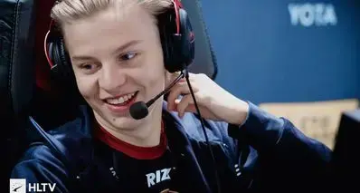 职业选手第一次玩单机游戏会被虐吗？答：会！