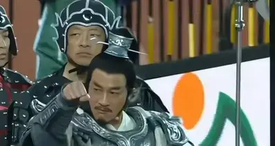 何润东化身西楚霸王驾临苏超！宿迁主场2-0完胜南京