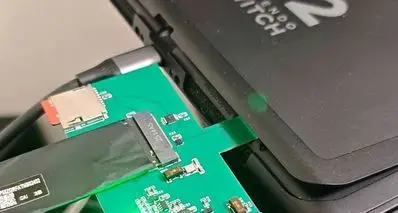 高手破解Switch 2！插M.2 SSD骗过验证，扩容神器要来了？