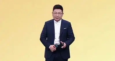 余承东：友商无长焦微距能力，友商是粮厂还是水果？