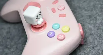 超性价比手柄又出全新配色！百元出头豪华堆料，配色清纯