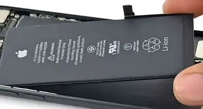 电池还得拆？欧盟2027新规只剩10个月，苹果三星却可能不用改设计