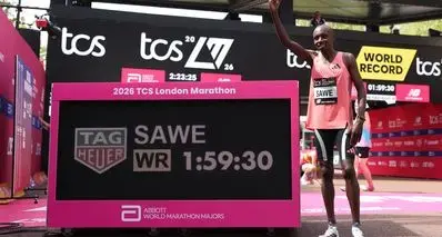 人类马拉松破二！萨巴斯蒂安·萨维 1 小时 59 分 30 秒破世界纪录