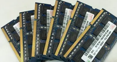 半年涨300%，单月跌27%，谁在操控内存条的暴涨暴跌？