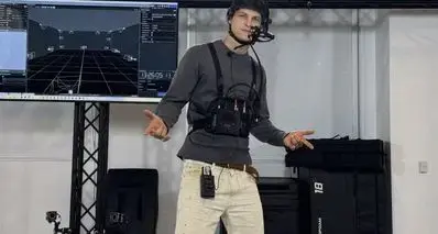 失眠组彼得·帕克的面部模特，透露他正在筹备一个新项目！