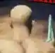 秃头男子攀登/Bald Man Climbs Up